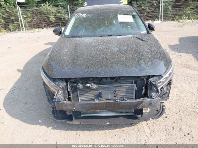 KNALC4J14L5220622 KIA Cadenza Technology