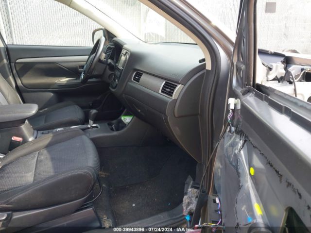 JA4AZ3A35GZ022550 Mitsubishi Outlander Se