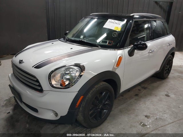 2013 MINI COUNTRYMAN WMWZB3C56DWR35758 Photo 1