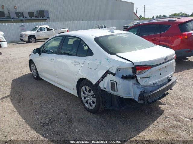 Toyota COROLLA LE 2021 JTDEPMAE4MJ160952 Image 3