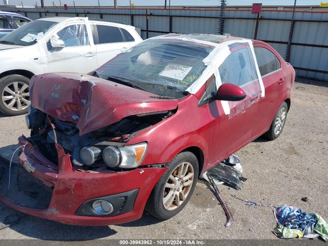 Chevrolet Sonic Lt Auto 2016 1G1JC5SH3G4183840 Image 2