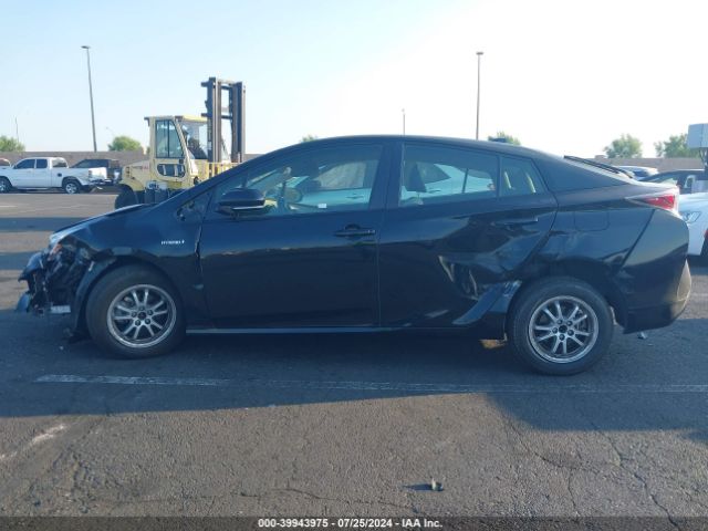 JTDKBRFU7J3582096 Toyota Prius Two