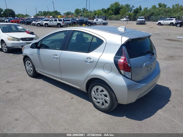 Toyota Prius C Three 2016 JTDKDTB35G1589038 Image 3
