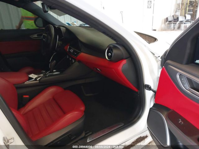 ZARFAMBN6L7626595 Alfa Romeo Giulia Ti Sport Rwd