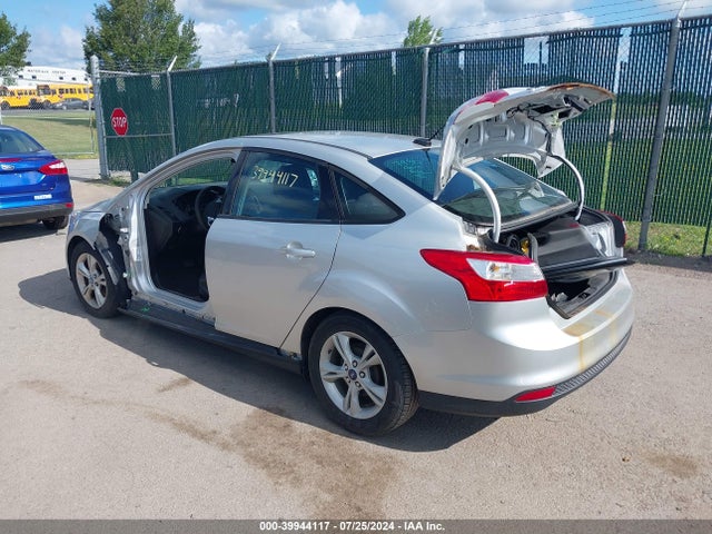 Ford FOCUS SE 2014 1FADP3F2XEL162852 Image 3