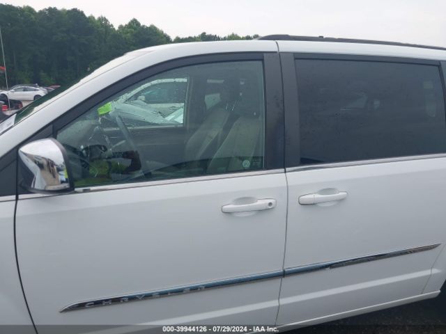 2C4RC1CG8FR513766 Chrysler Town & Country Touring-l