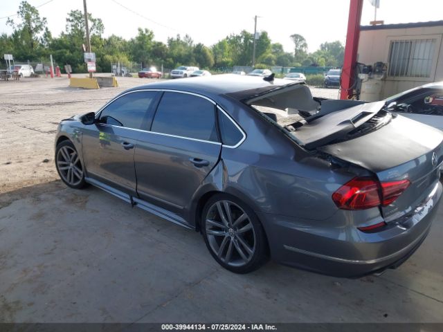 1VWDT7A32HC076949 Volkswagen Passat 1.8t R-line
