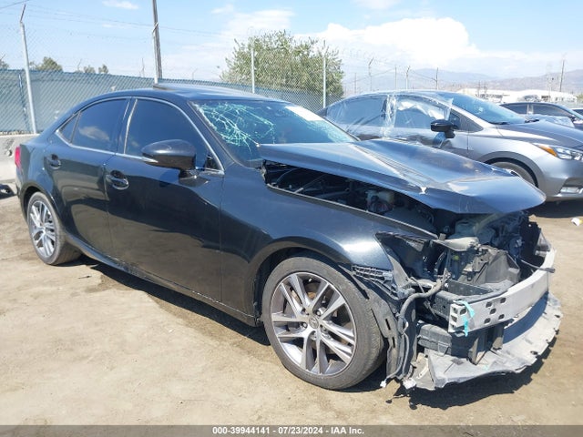 Lexus IS 300 2018 JTHBA1D29J5080165 Image 1