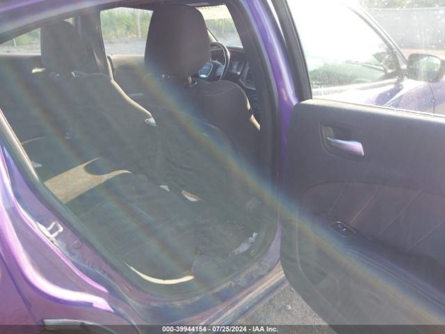 2C3CDXJGXKH682409 Dodge Charger Sxt Awd
