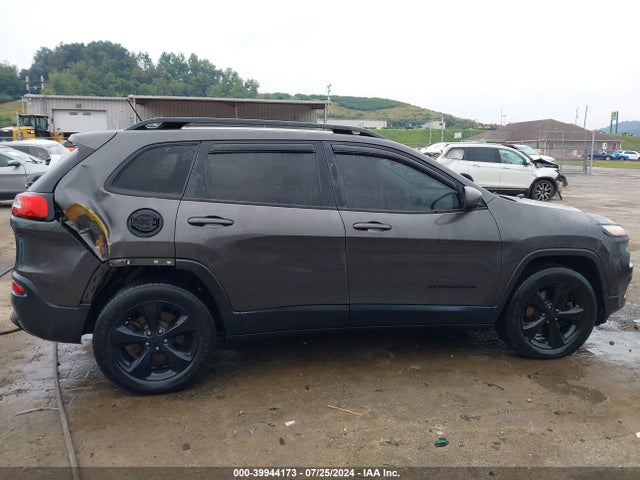 1C4PJMCBXJD545746 Jeep Cherokee Latitude 4x4