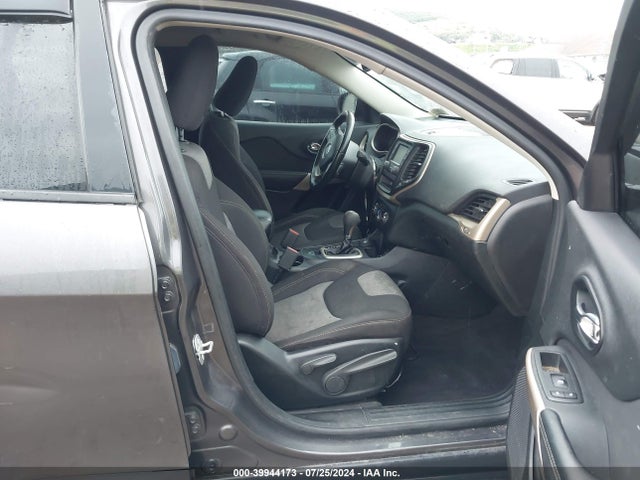 1C4PJMCBXJD545746 Jeep Cherokee Latitude 4x4