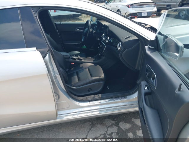 WDDSJ4EB2EN147024 Mercedes-Benz CLA 250