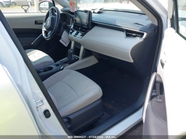 7MUBAABG0NV004260 Toyota Corolla Cross Le