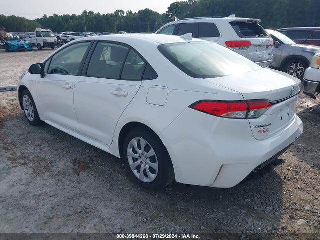 Toyota COROLLA LE 2022 JTDEPMAE7N3016544 Image 3