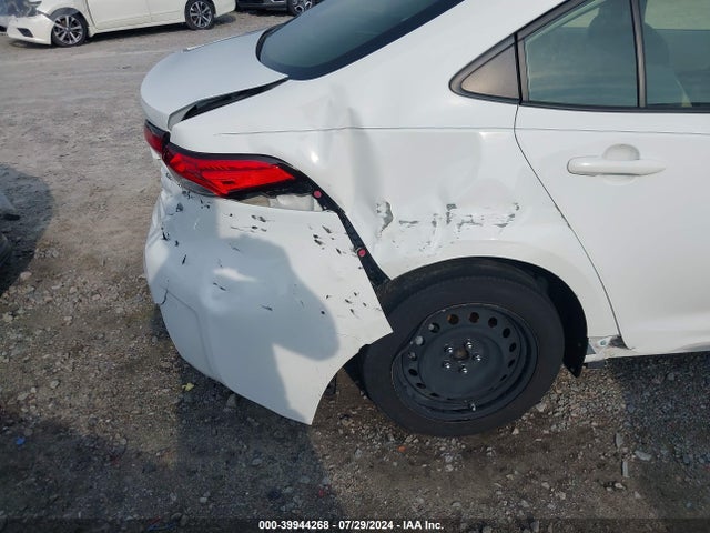 Toyota COROLLA LE 2022 JTDEPMAE7N3016544 Image 6