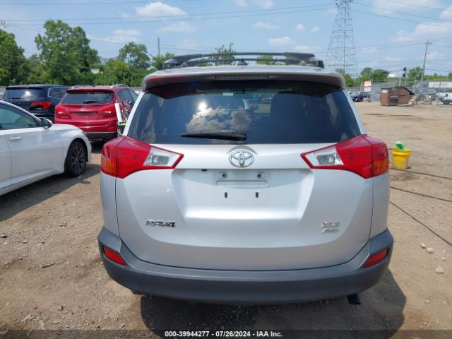 JTMRFREV5FD160195 Toyota Rav4 Xle
