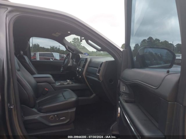 1FMJU1HT5KEA89658 Ford Expedition Xlt