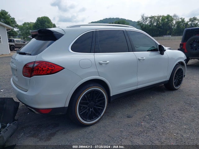 2012 PORSCHE CAYENNE WP1AA2A26CLA10868 Photo 3