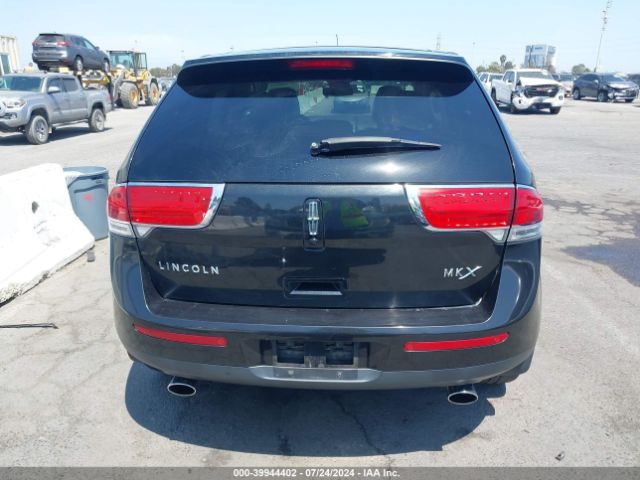 2LMDJ6JK5FBL21895 Lincoln MKX