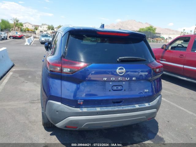 5N1AT3CA1MC752128 Nissan Rogue Sl Fwd