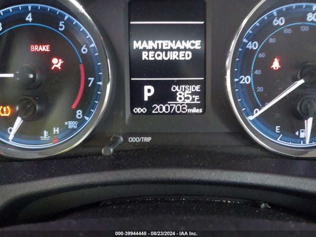 Toyota COROLLA LE 2018 2T1BURHE4JC984245 Image 16