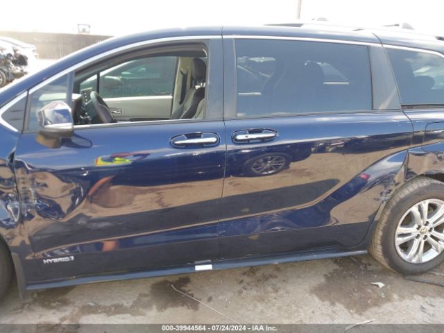 5TDESKFC6MS010032 Toyota Sienna Platinum