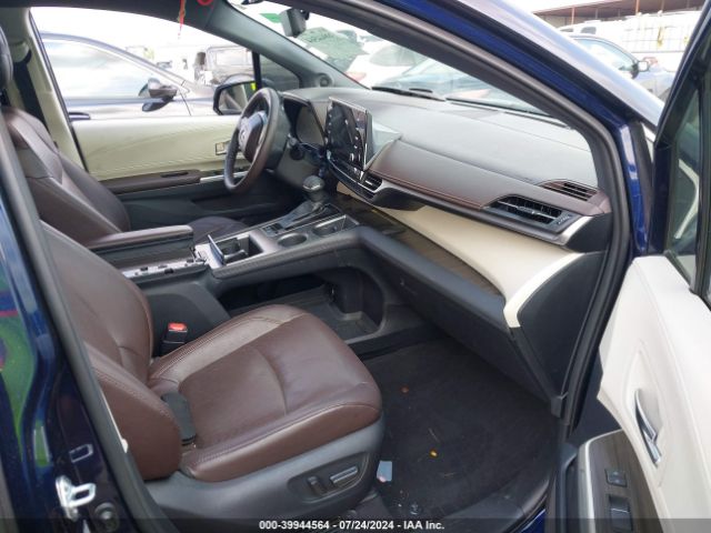 5TDESKFC6MS010032 Toyota Sienna Platinum