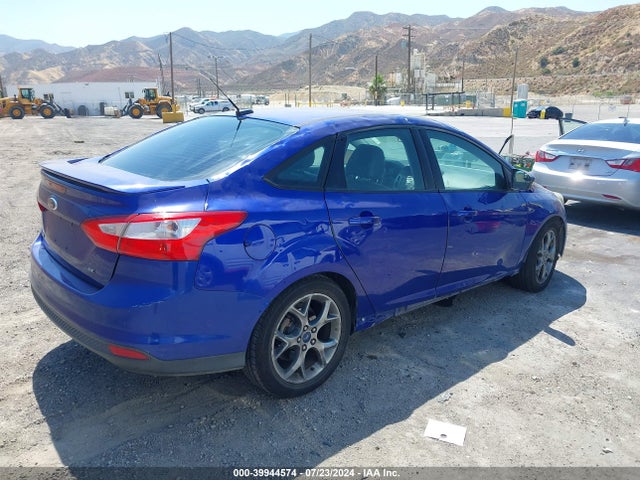 Ford FOCUS SE 2014 1FADP3F28EL314580 Image 4