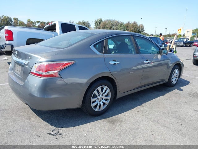 Nissan Altima 2.5 S 2015 1N4AL3AP2FN402709 Image 4