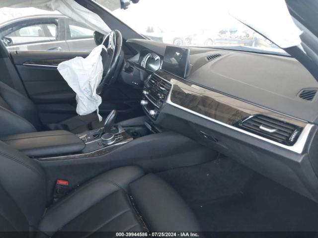WBAJA9C56JB033570 BMW 530e Iperformance