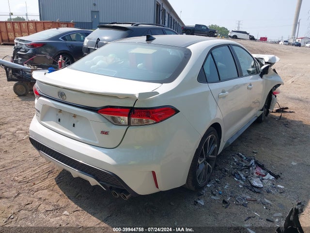 Toyota COROLLA SE 2022 5YFP4MCE0NP103370 Image 4