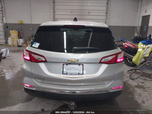 Chevrolet EQUINOX LT 2018 3GNAXSEV9JS610304 Image 16