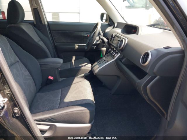 JTLZE4FE2FJ079746 Scion XB