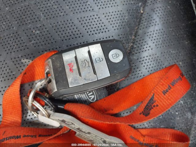 5XYPKDA5XJG348068 KIA Sorento 3.3l Sxl