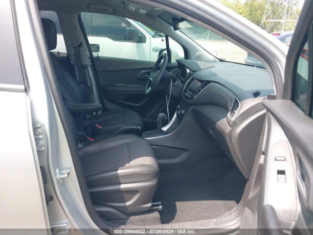 KL7CJPSM5NB538088 Chevrolet Trax Awd Lt