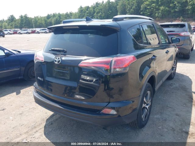 2T3BFREV5GW409827 Toyota RAV4 LE