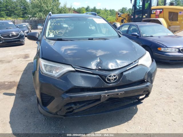 2T3BFREV5GW409827 Toyota RAV4 LE