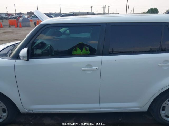 JTLZE4FE8EJ051173 Scion XB