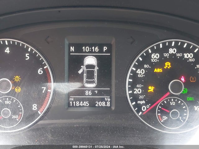 1VWBT7A3XFC051690 Volkswagen Passat 1.8t Sport