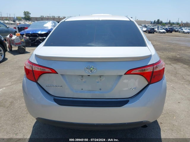 Toyota COROLLA LE 2018 5YFBURHE0JP833760 Image 16