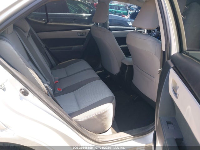 Toyota COROLLA LE 2018 5YFBURHE0JP833760 Image 8