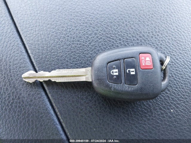 Toyota Highlander Le 2018 5TDZARFH4JS040067 Image 11