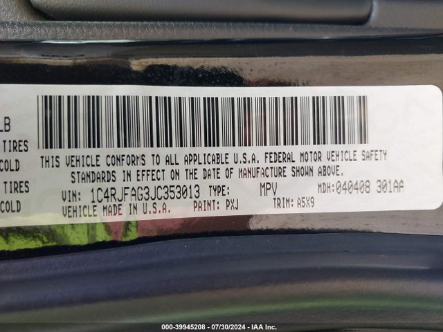 1C4RJFAG3JC353013 Jeep Grand Cherokee Upland 4x4