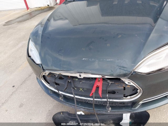 5YJSA1H1XEFP49843 Tesla Model S P85