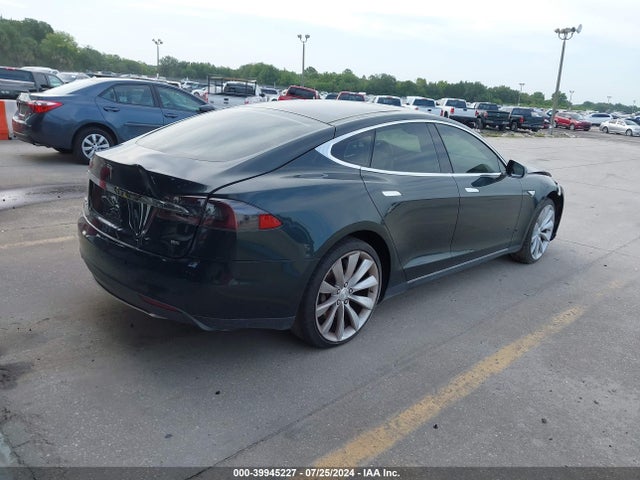 5YJSA1H1XEFP49843 Tesla Model S P85