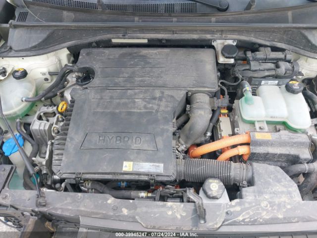 KNDCB3LC1H5095262 KIA NIRO LX