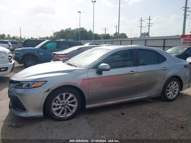 Toyota CAMRY LE 2024 4T1C11AKXRU871165 Image 14