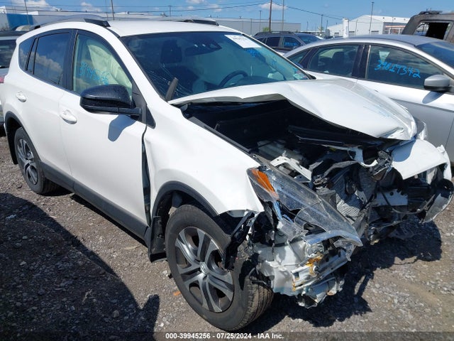 Toyota RAV4 LE 2017 JTMBFREV7HJ138642 Image 18