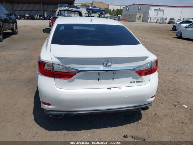 Lexus ES 350 2016 JTHBK1GG3G2228163 Image 17