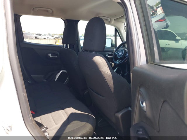ZACCJABBXJPG71704 Jeep Renegade Latitude Fwd